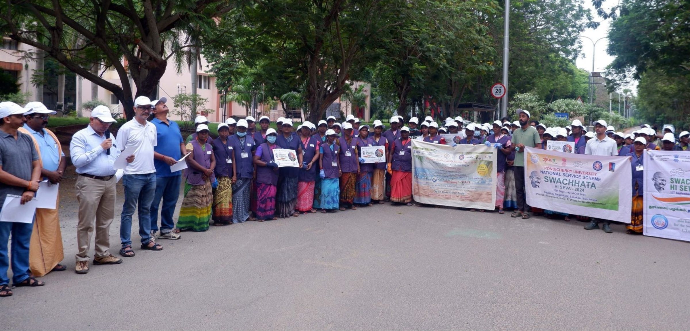 Volunteers cleaning Kalapet Beach on International Coastal Cleanup Day 2024